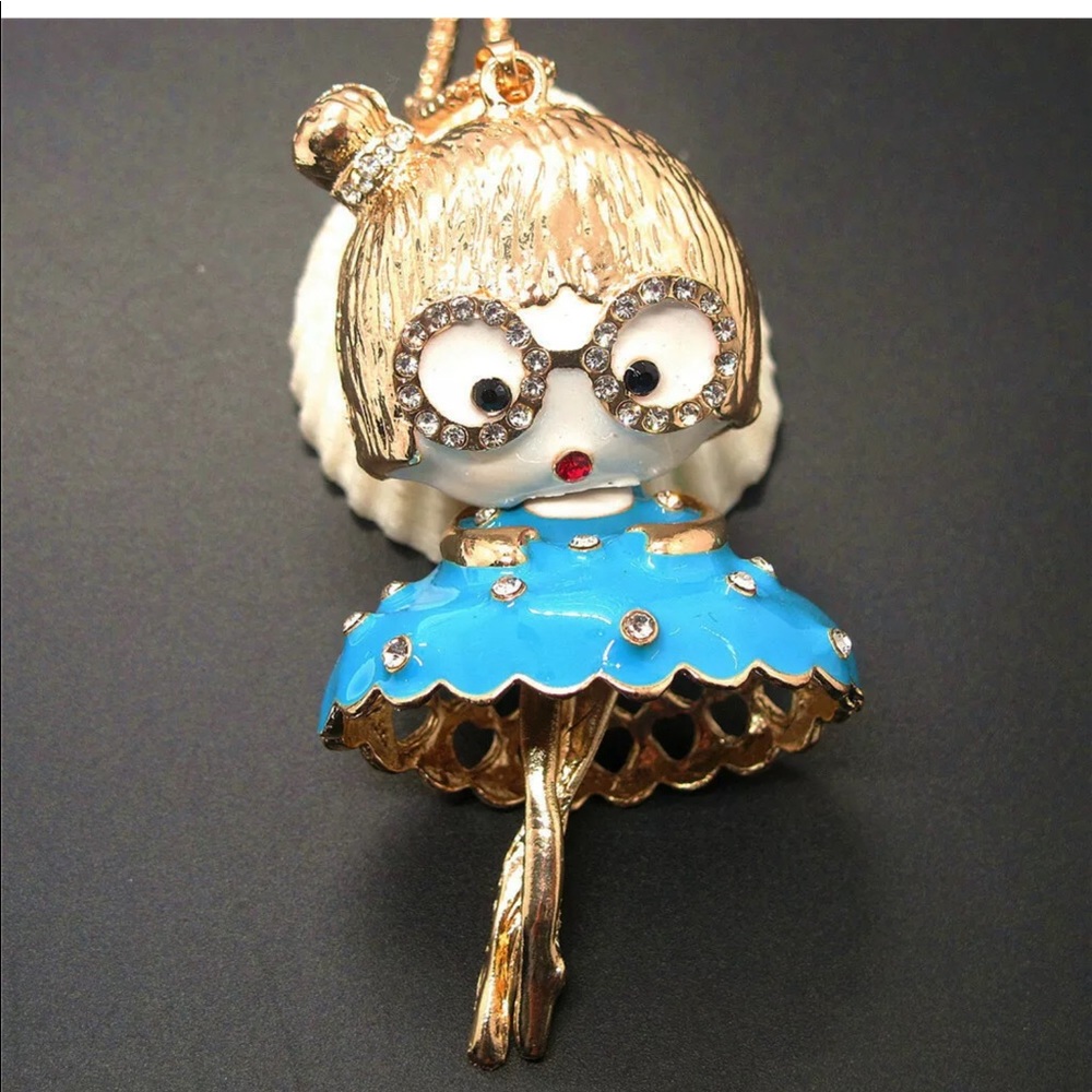 Beautiful Dancing Girl Necklace (Moveable Parts)